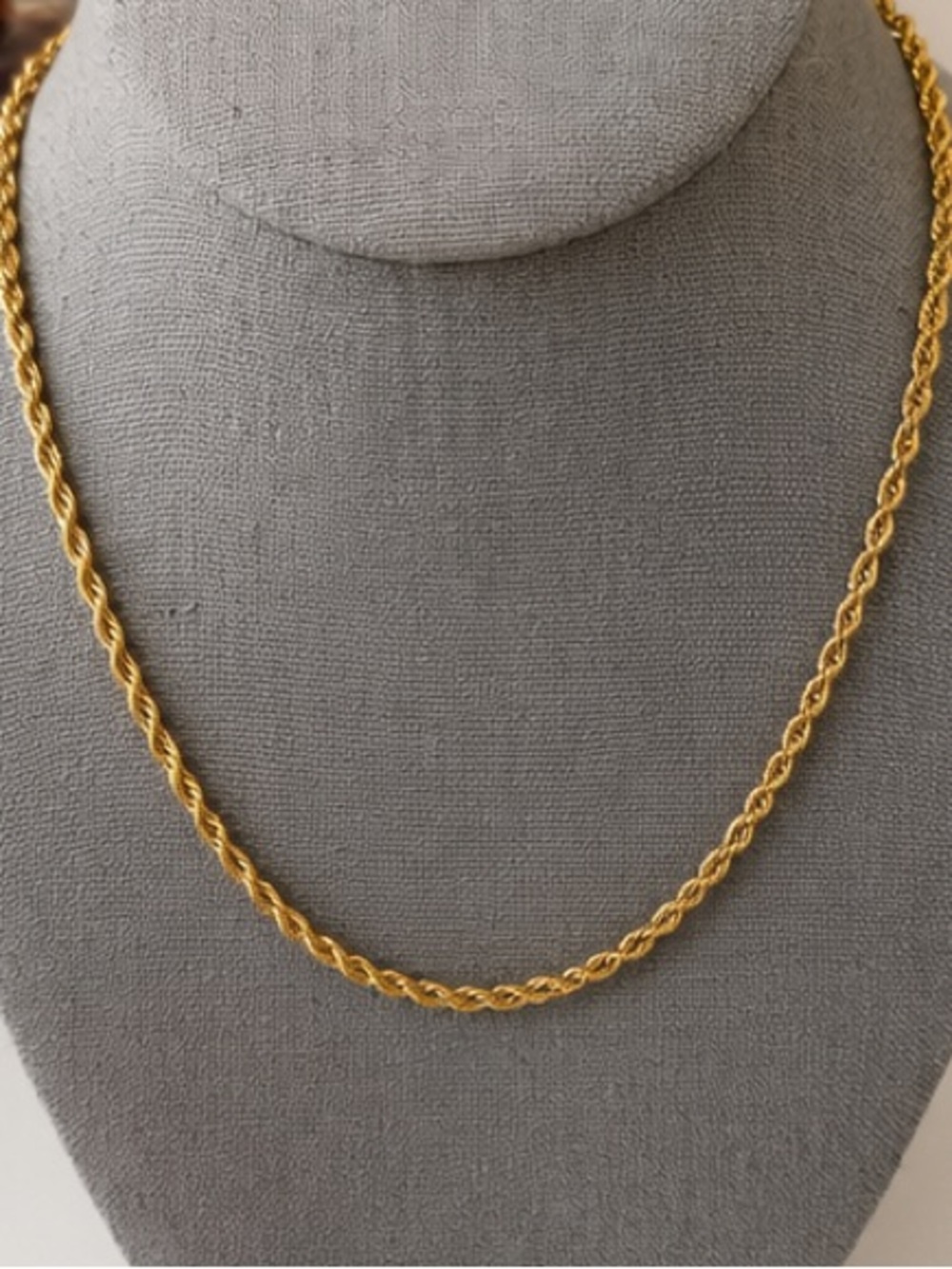💦 Waterproof Gold Rope Chain Necklace 💦 - Picture 4 of 4